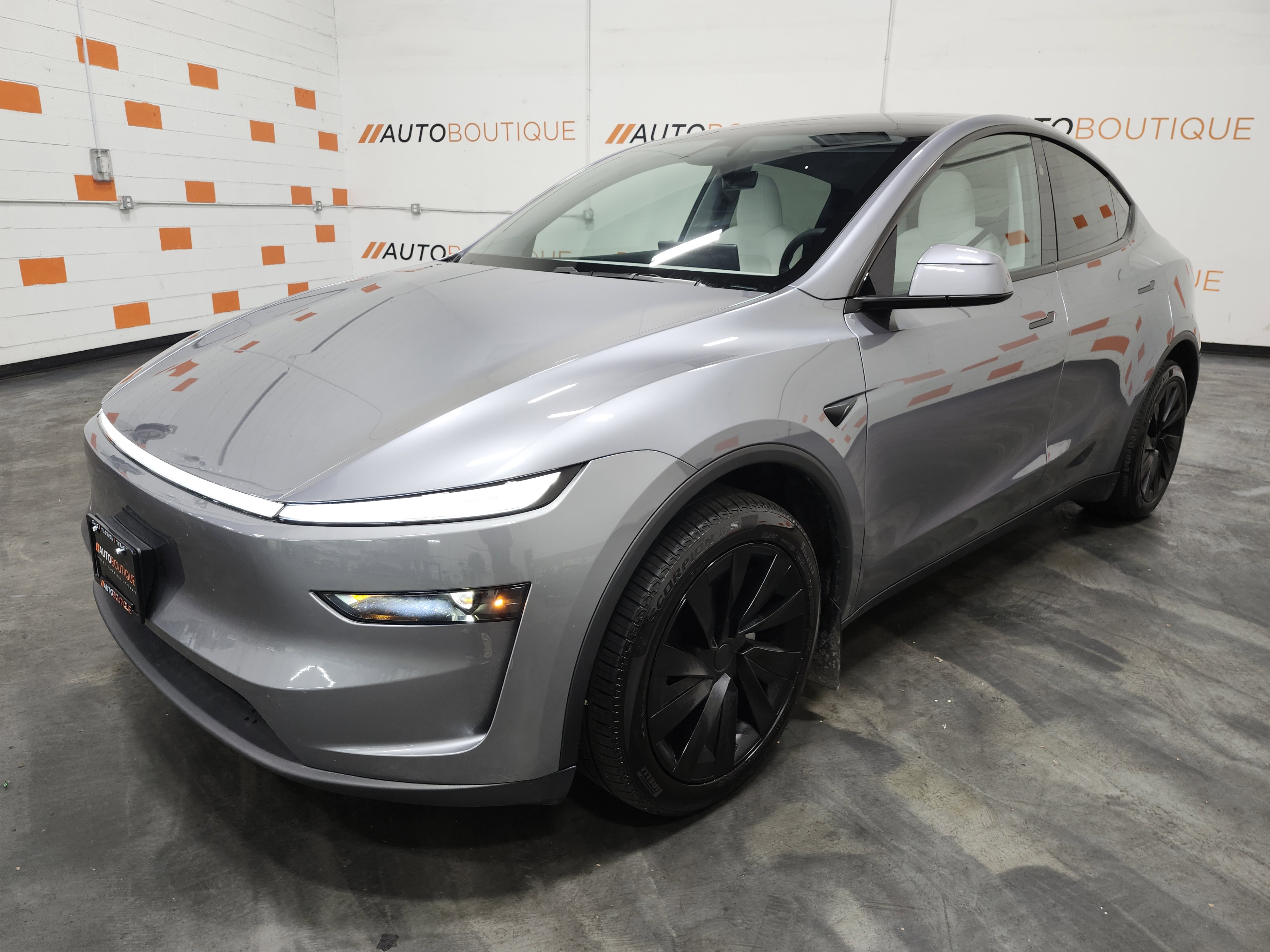 Used 2026 Tesla Model Y image 12