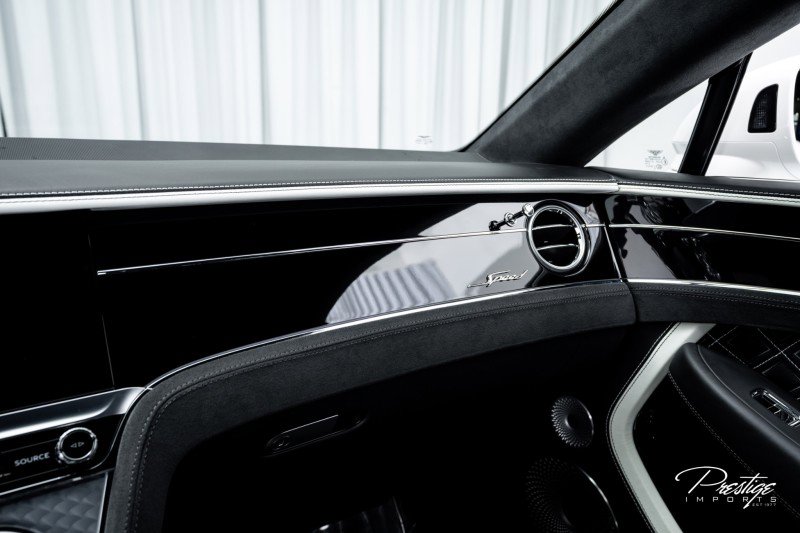 Used 2024 Bentley Continental GT Speed image 31