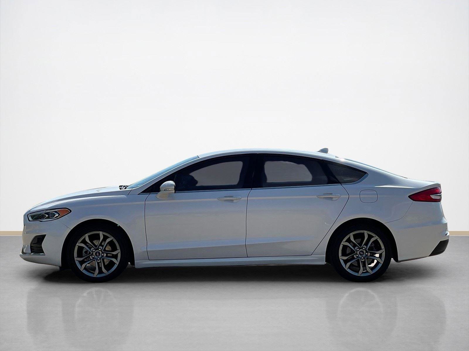 Used 2020 Ford Fusion SEL image 4