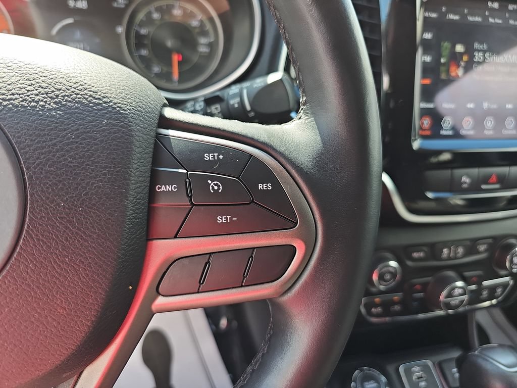 Used 2019 Jeep Cherokee Limited AWD/4WD image 22