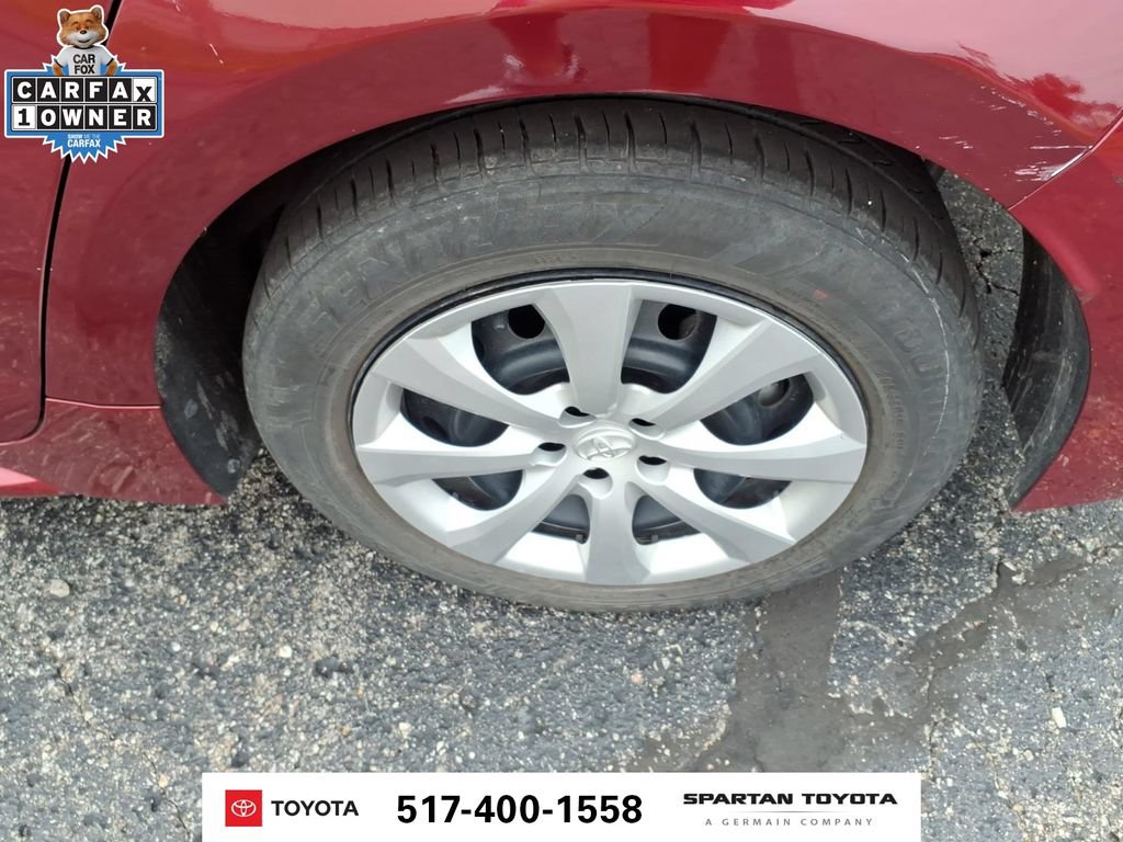 Used 2025 Toyota Corolla LE FWD image 11