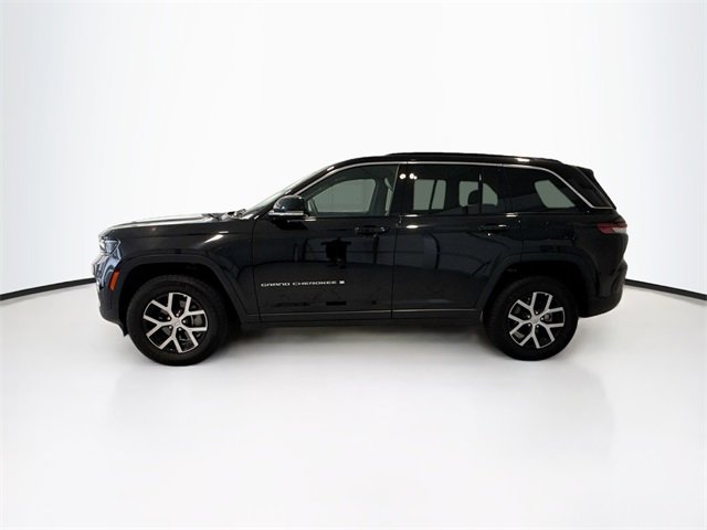 Used 2024 Jeep Grand Cherokee Limited image 4