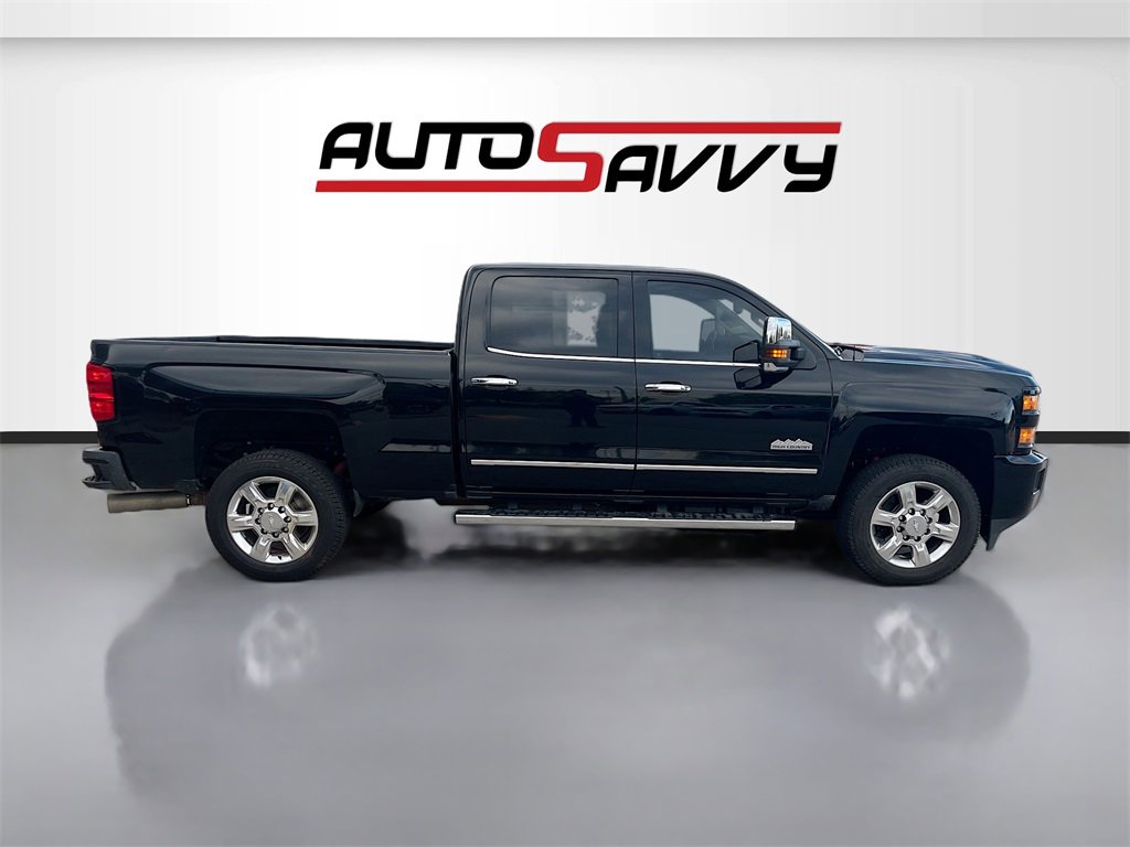 Used 2017 Chevrolet Silverado 2500 High Country w/ Duramax Plus Package image 8