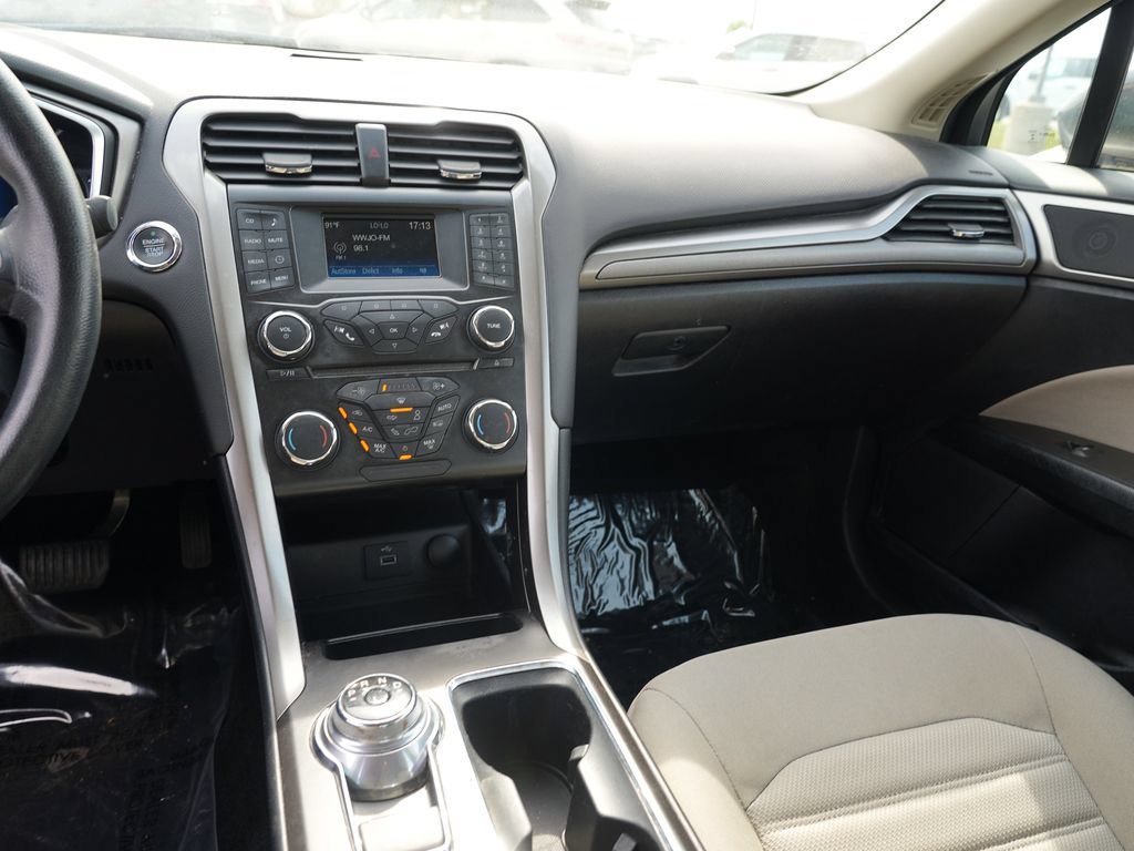Used 2018 Ford Fusion S FWD image 20