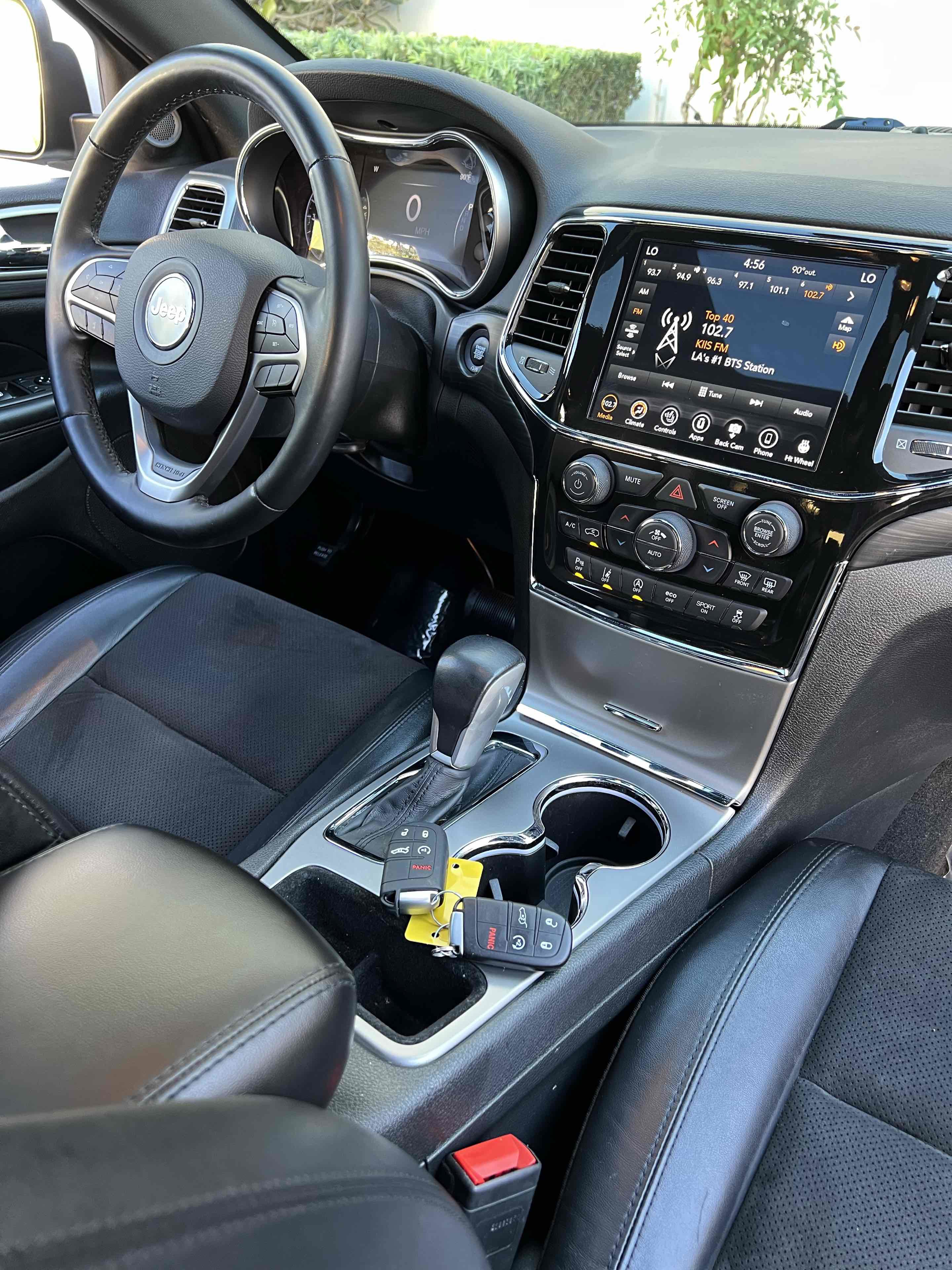 Used 2021 Jeep Grand Cherokee Laredo X image 33