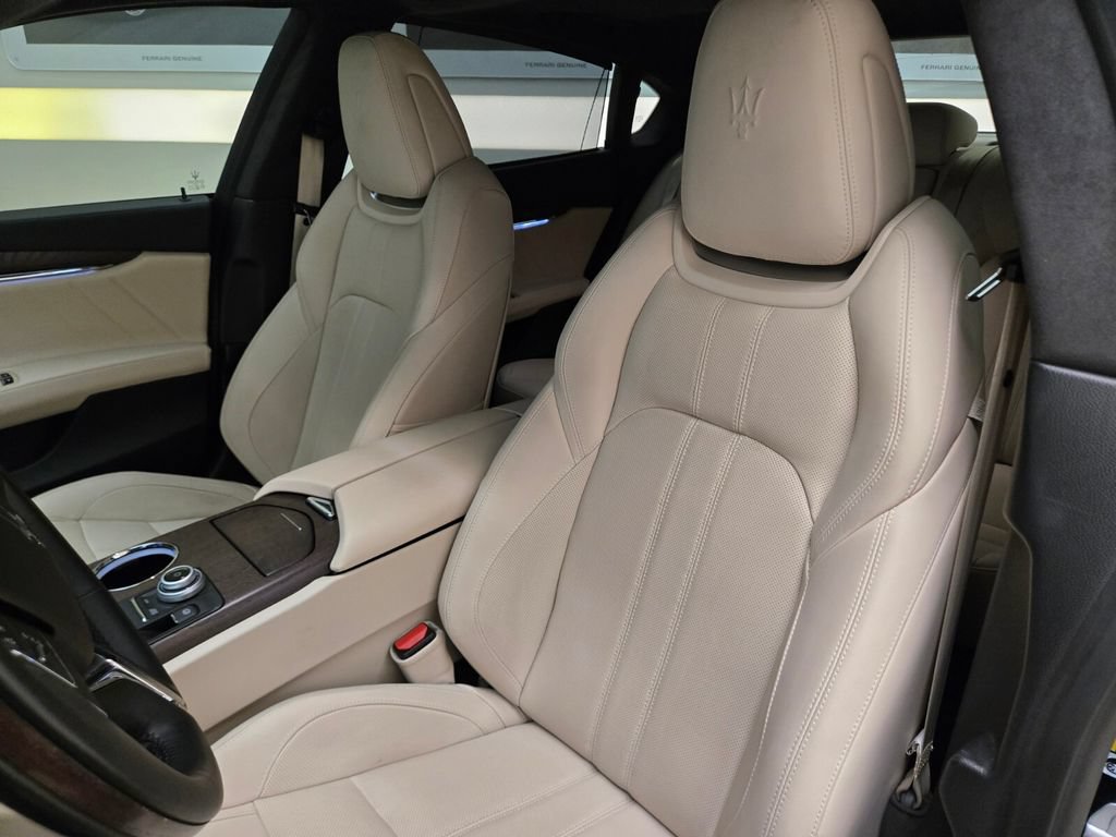 Certified 2023 Maserati Quattroporte Modena RWD image 32