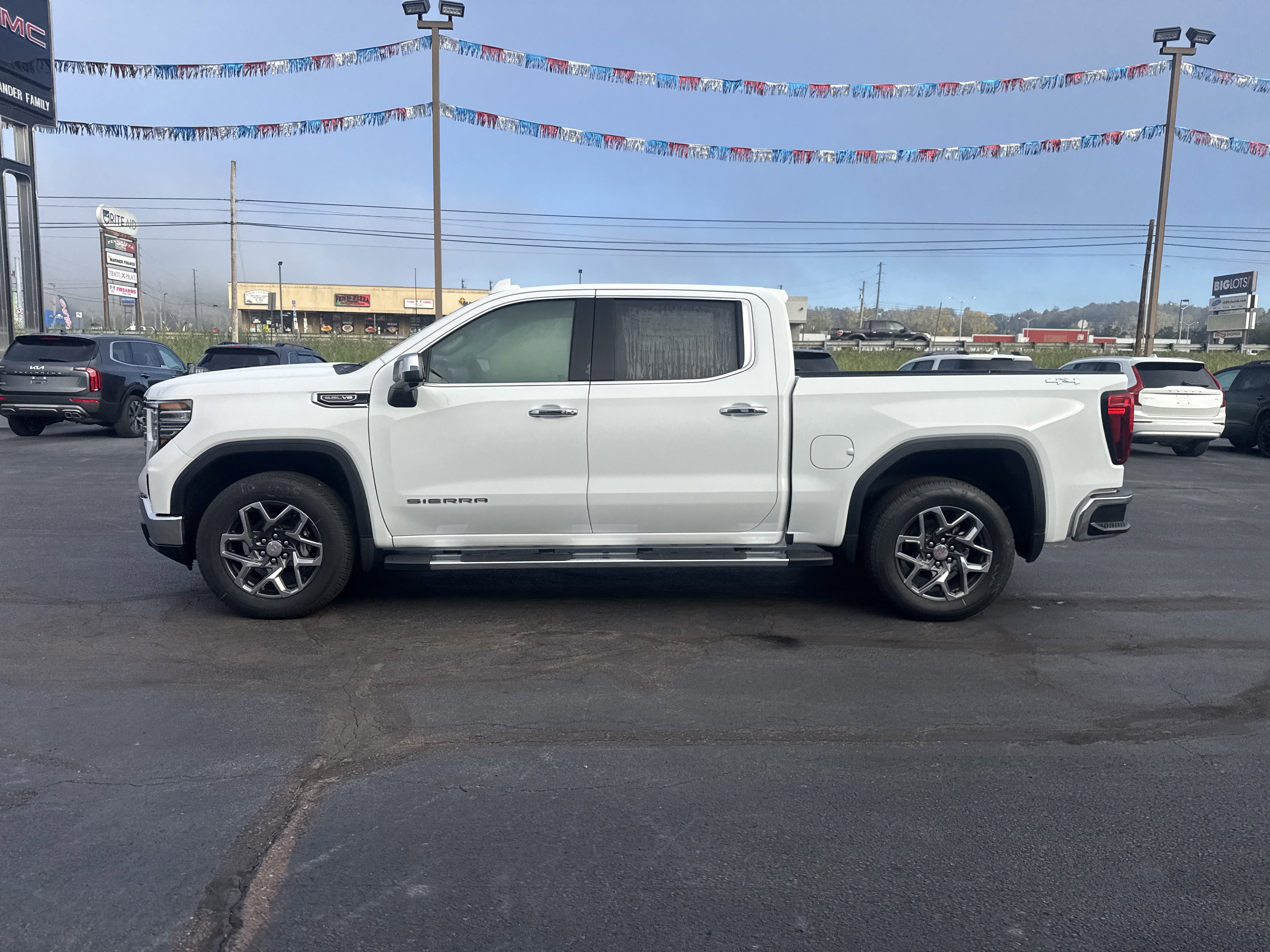 New 2026 GMC Sierra 1500 SLT w/ SLT Premium Package image 7
