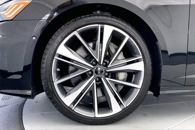 Certified 2025 Audi A6 3.0T Prestige image 9