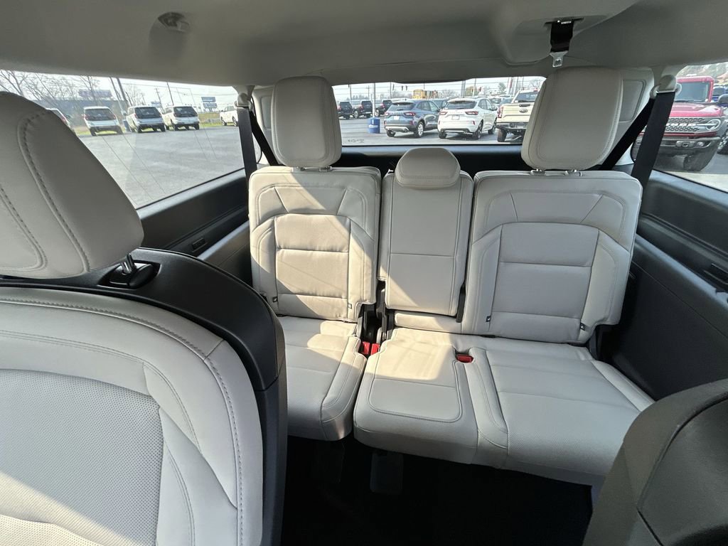 New 2026 Lincoln Navigator L Reserve AWD/4WD image 30