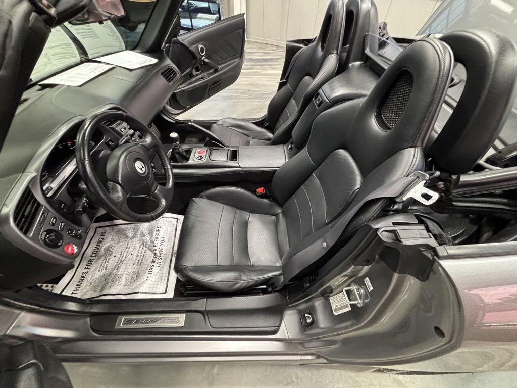 Used 2003 Honda S2000 image 39