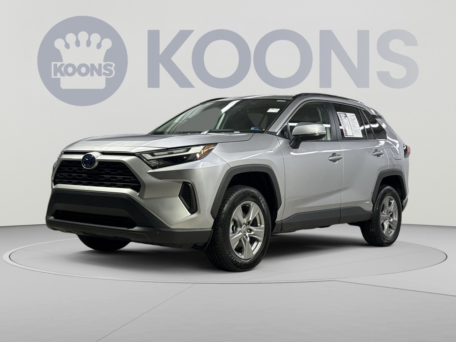 Used 2024 Toyota RAV4 LE AWD/4WD image 1