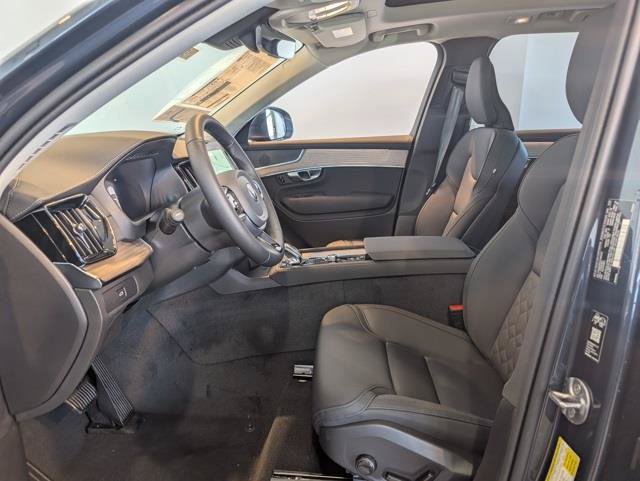 New 2026 Volvo XC90 B6 Plus w/ Protection Package AWD/4WD image 9