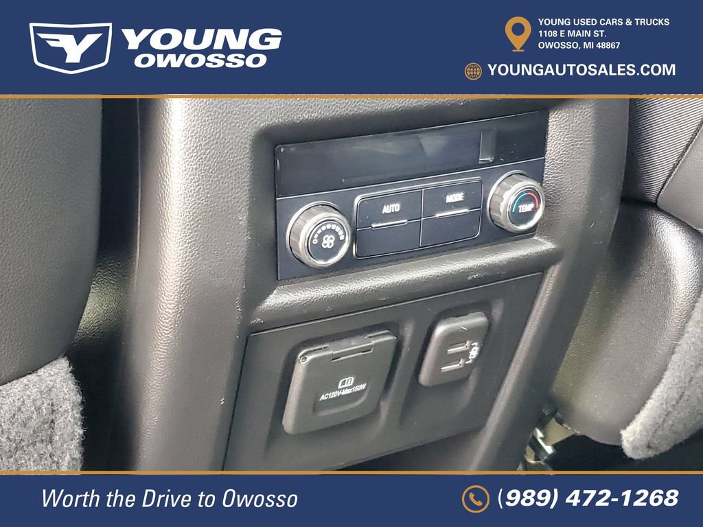 Used 2021 Chevrolet Traverse LT w/ LT Premium Package AWD/4WD image 31