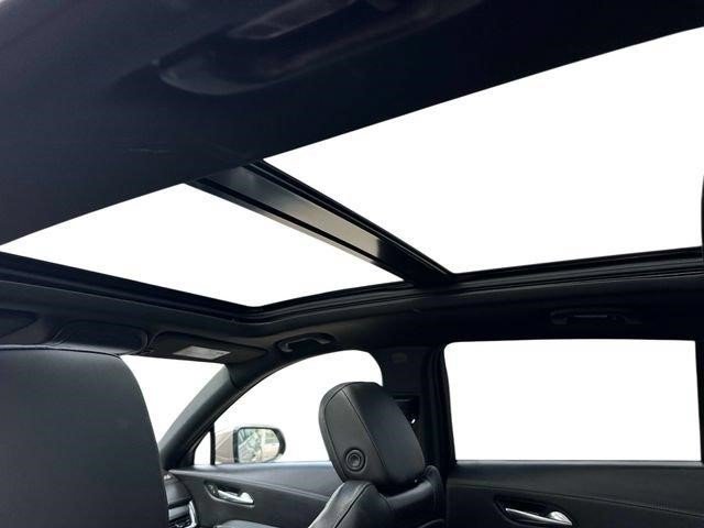 Certified 2023 Cadillac XT4 Premium Luxury AWD/4WD image 8