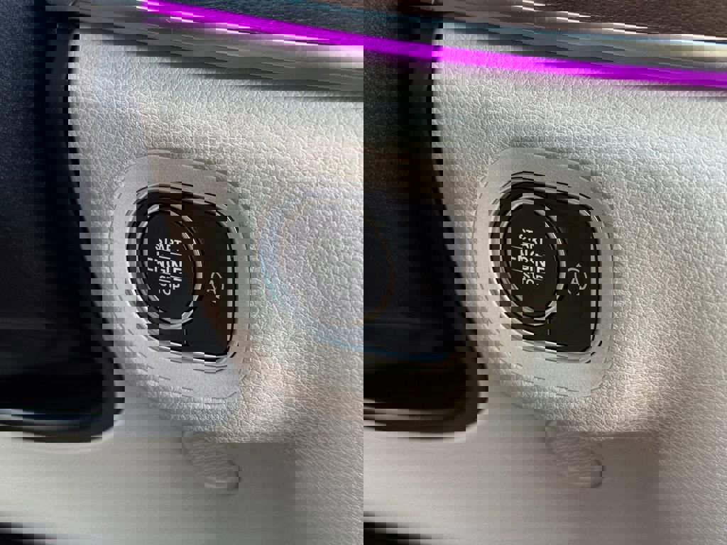 Used 2022 Mercedes-Benz GLS 450 4MATIC image 49