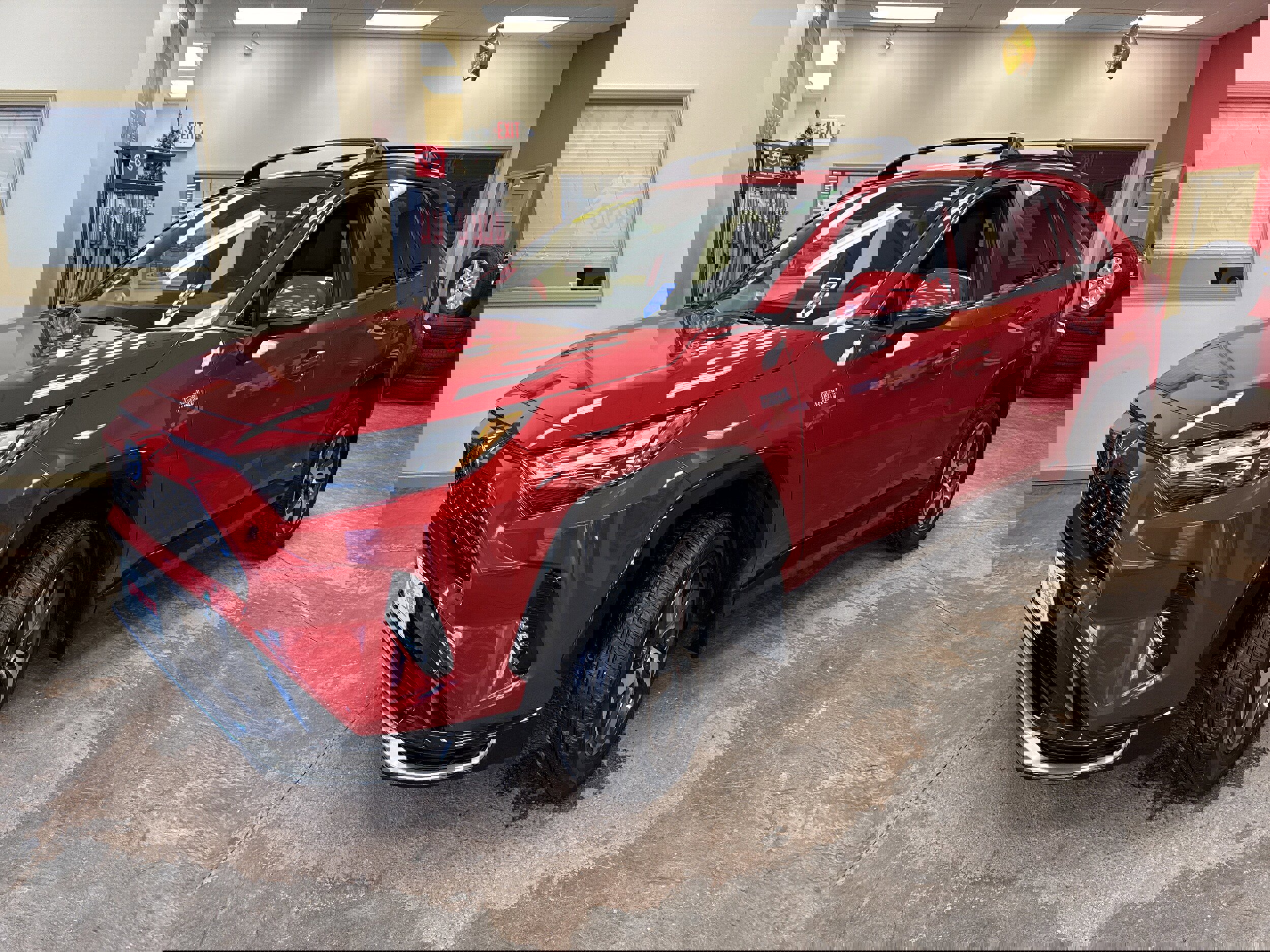 Used 2024 Toyota RAV4 SE w/ Weather & Moonroof Package image 3