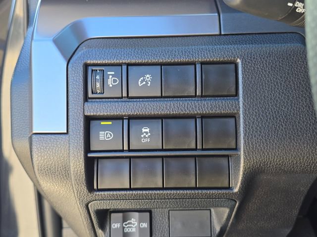 Used 2025 Toyota Tacoma TRD Off-Road image 27