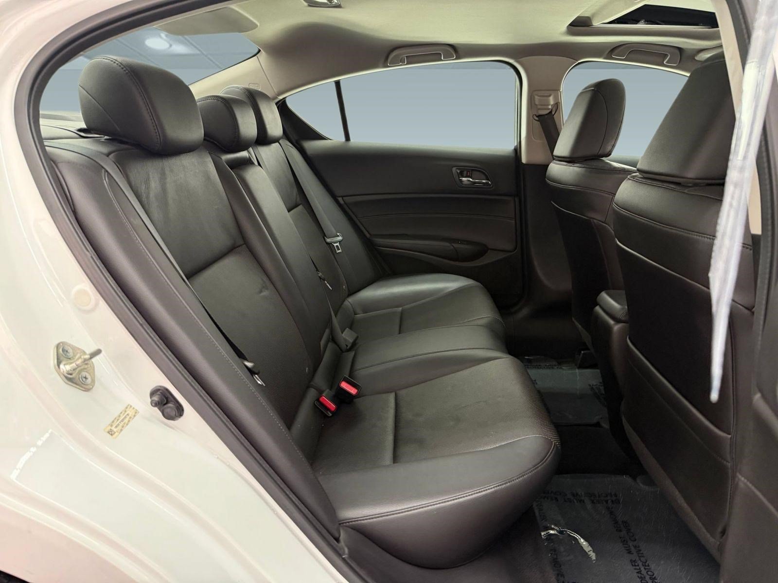 Used 2013 Acura ILX w/ Premium Package FWD image 30