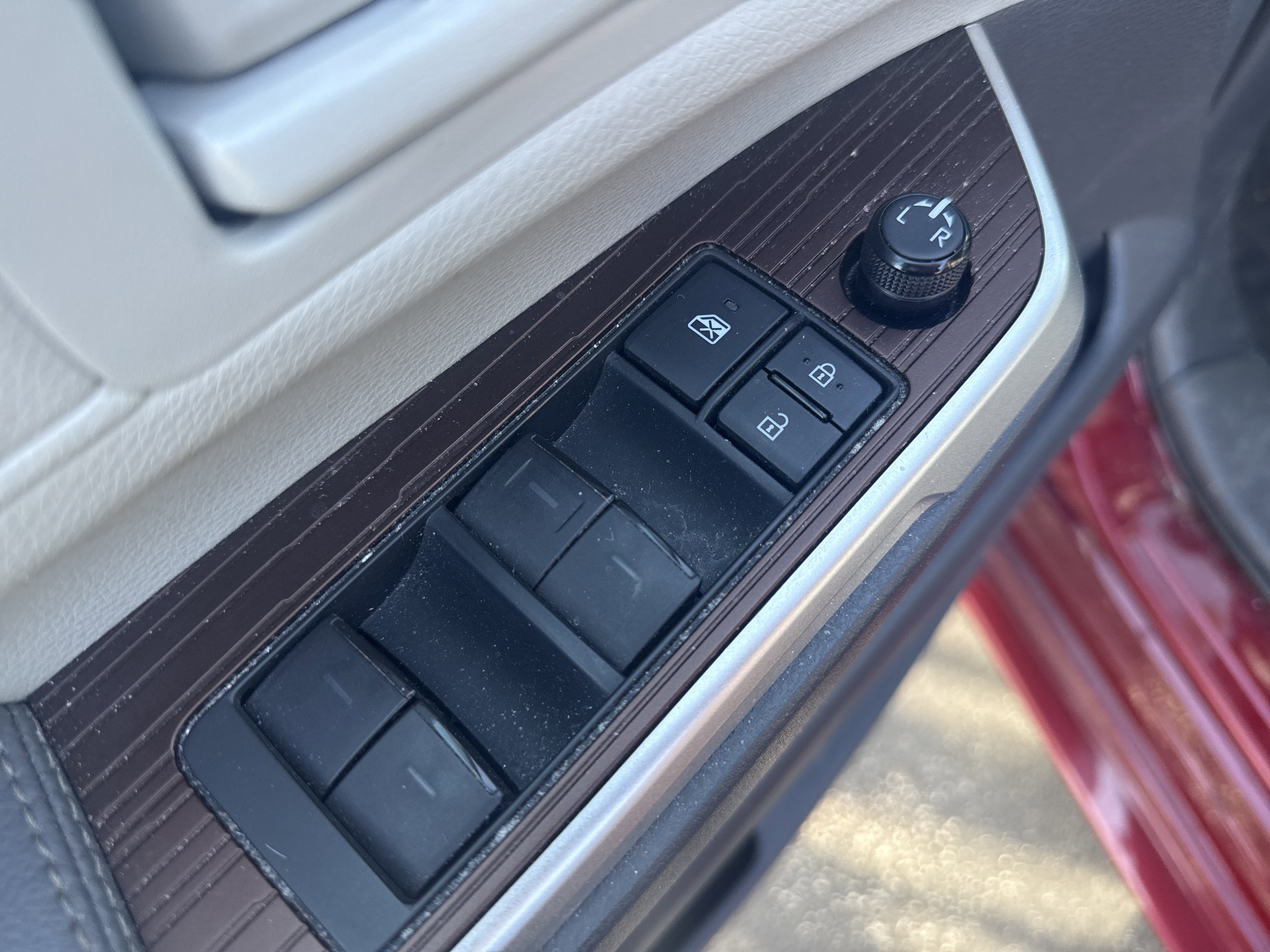 Used 2022 Toyota Sienna LE image 15