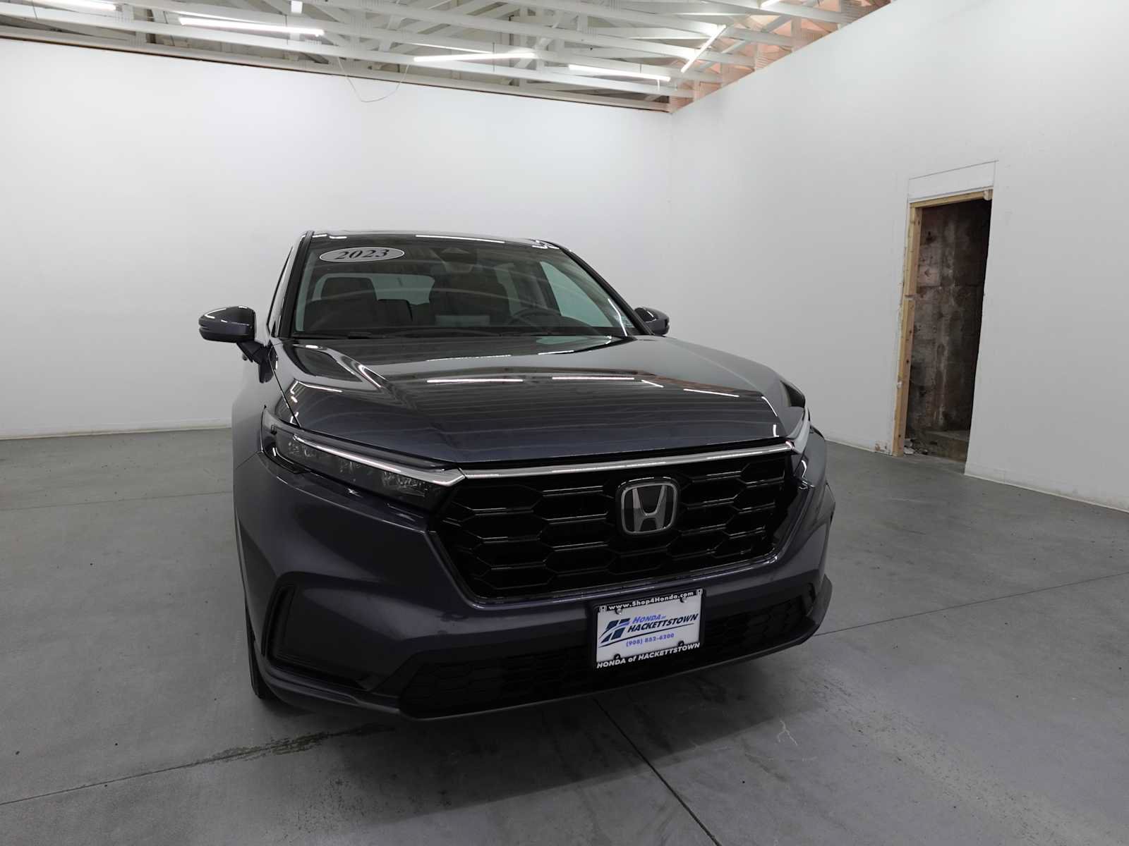 Used 2023 Honda CR-V EX image 3