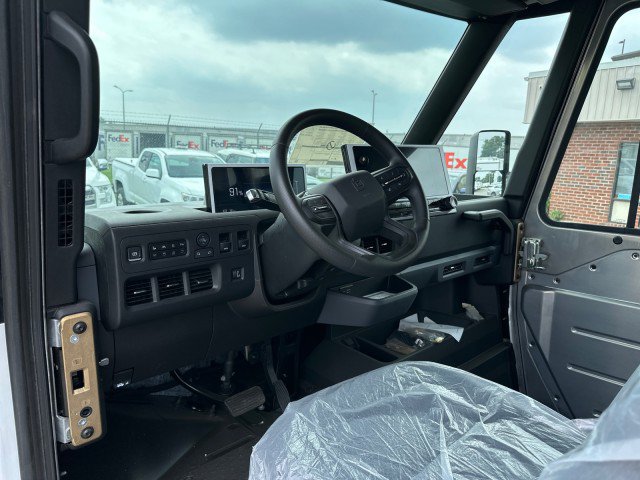 Used 2024 Chevrolet Brightdrop 400 AWD/4WD image 16