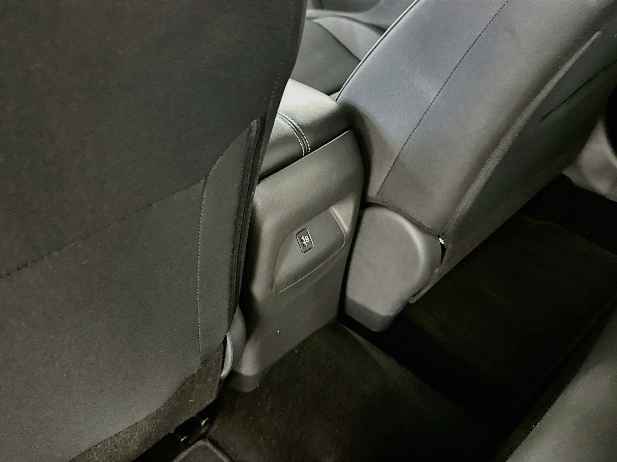 Used 2025 Nissan Sentra SV FWD image 27