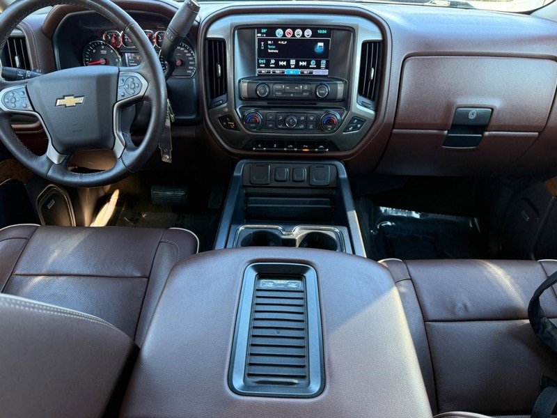 Used 2018 Chevrolet Silverado 1500 High Country image 12
