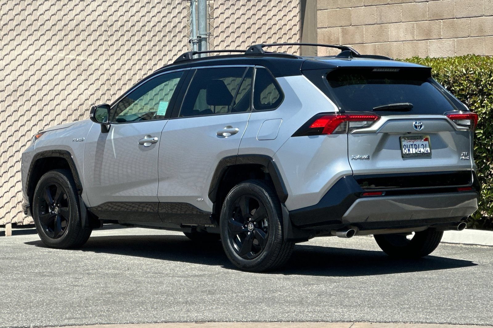 Used 2021 Toyota RAV4 XSE w/ XSE Grade Weather Package AWD/4WD image 6
