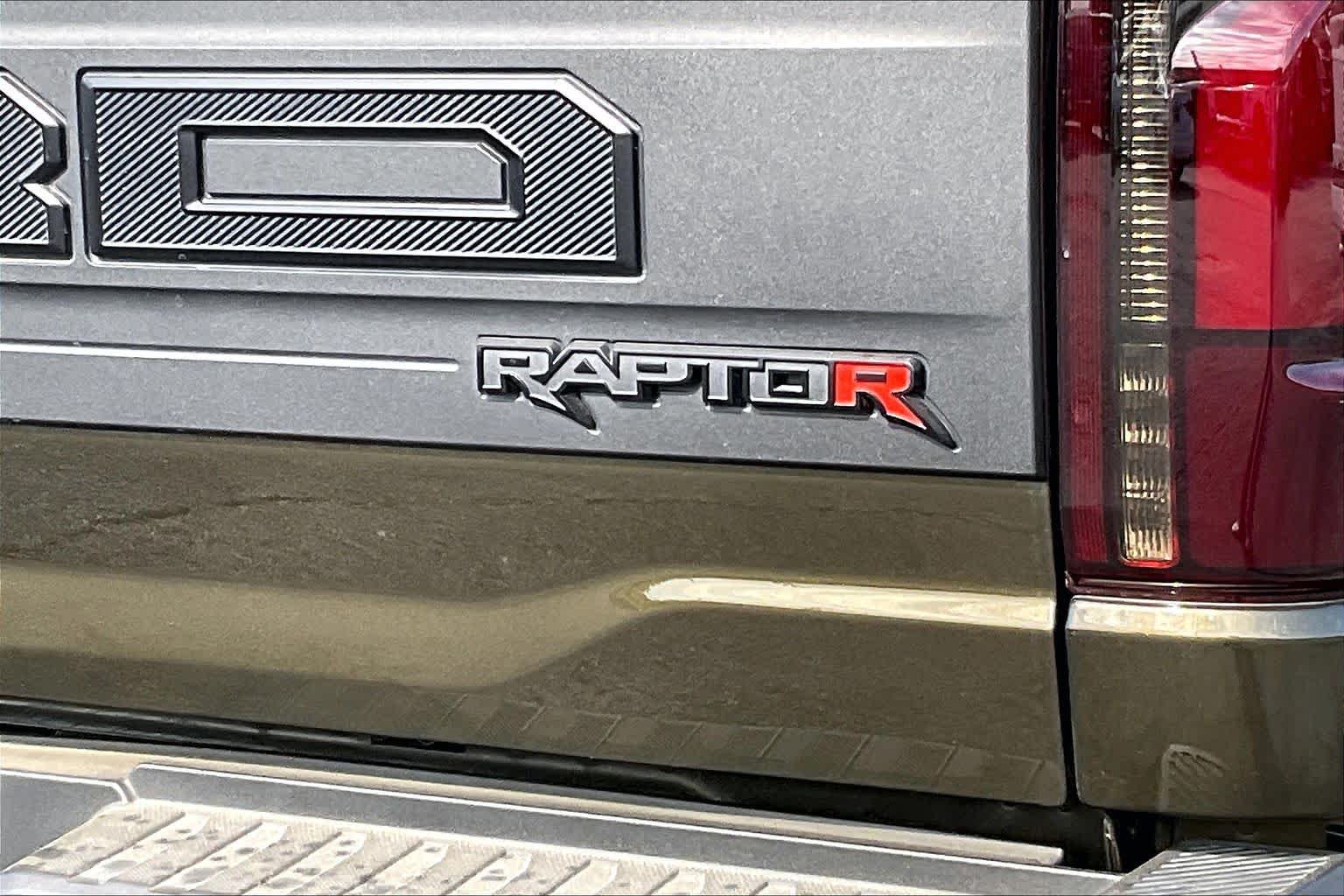 Used 2025 Ford F150 Raptor w/ Equipment Group 803A Raptor R AWD/4WD image 28