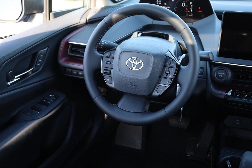 New 2026 Toyota Prius Plug-In Hybrid FWD image 23