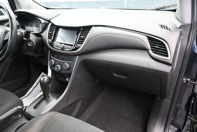Used 2017 Chevrolet Trax LS FWD image 32