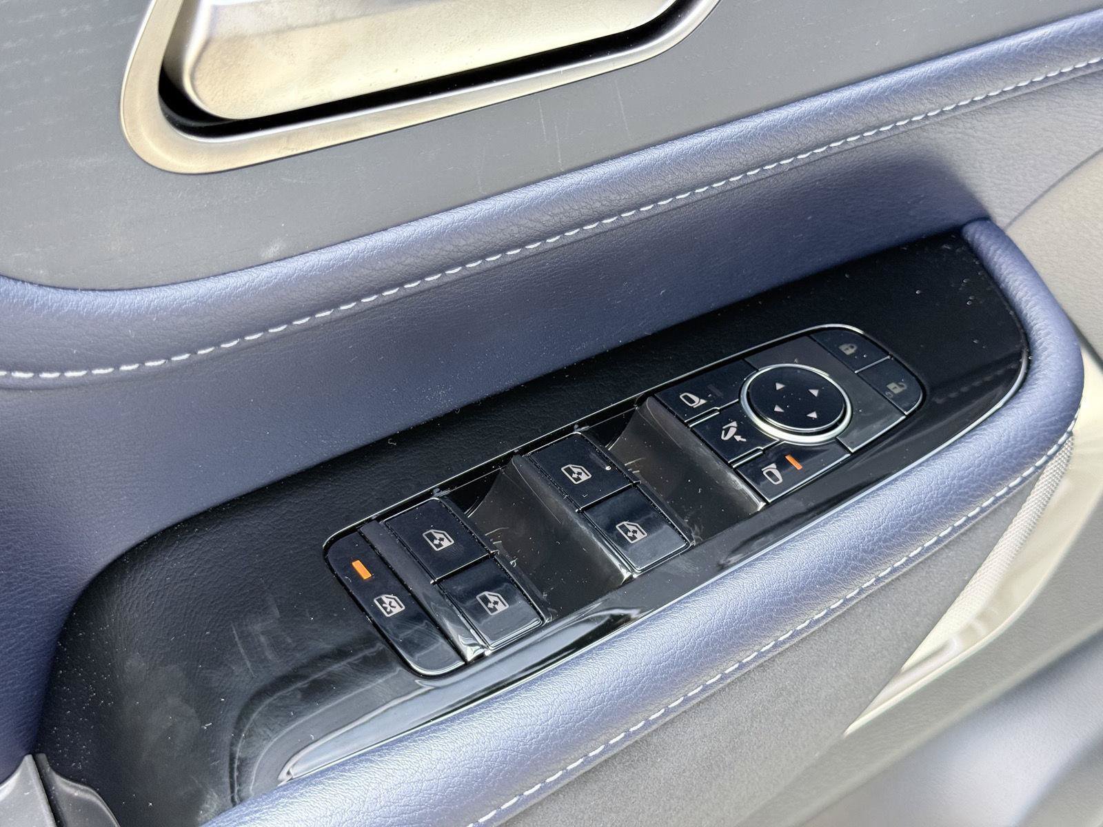 New 2027 INFINITI QX80 Sensory AWD/4WD image 17