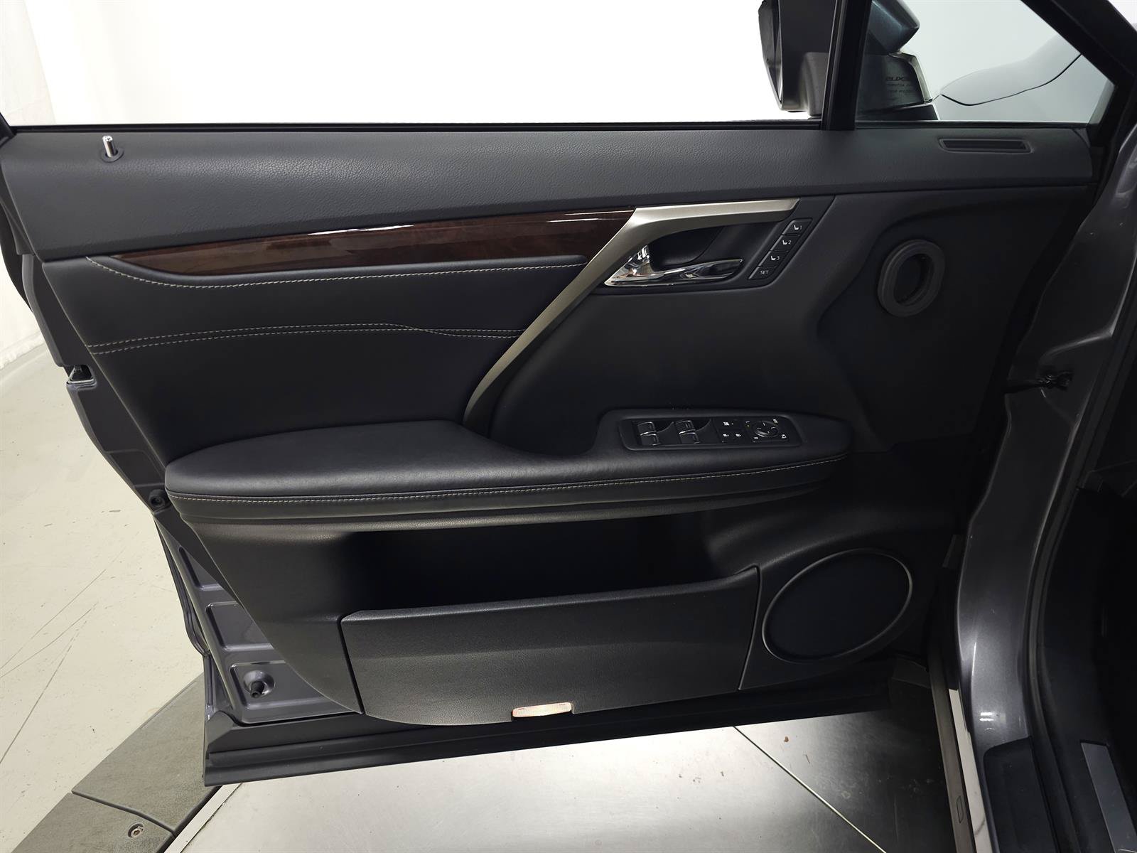 Used 2016 Lexus RX 350 AWD w/ Premium Package image 11