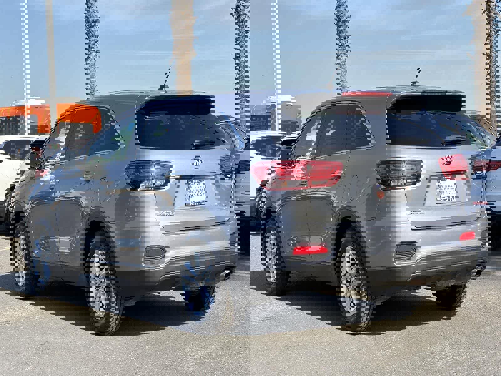 Used 2020 Kia Sorento AWD V6 image 4