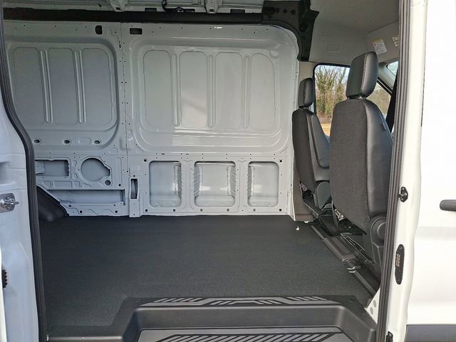 New 2026 Ford Transit 250 148 Medium Roof RWD image 6