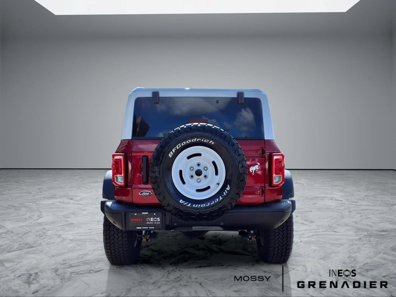 Used 2025 Ford Bronco Heritage Edition AWD/4WD image 6