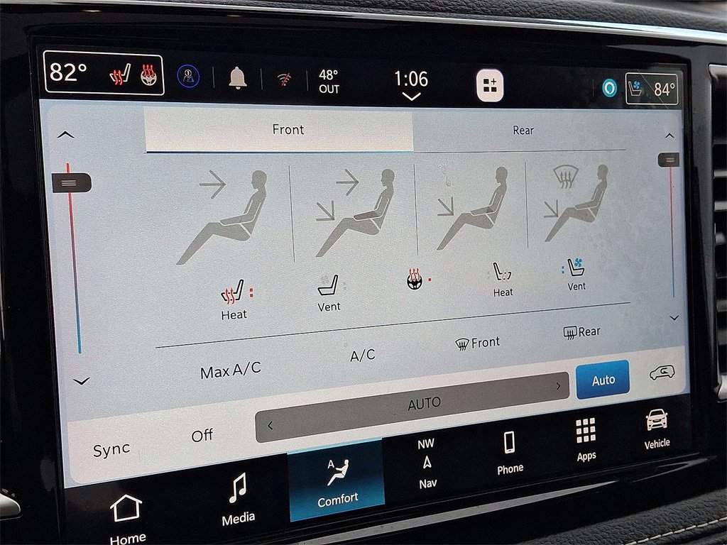 Certified 2024 Chrysler Pacifica Limited image 19