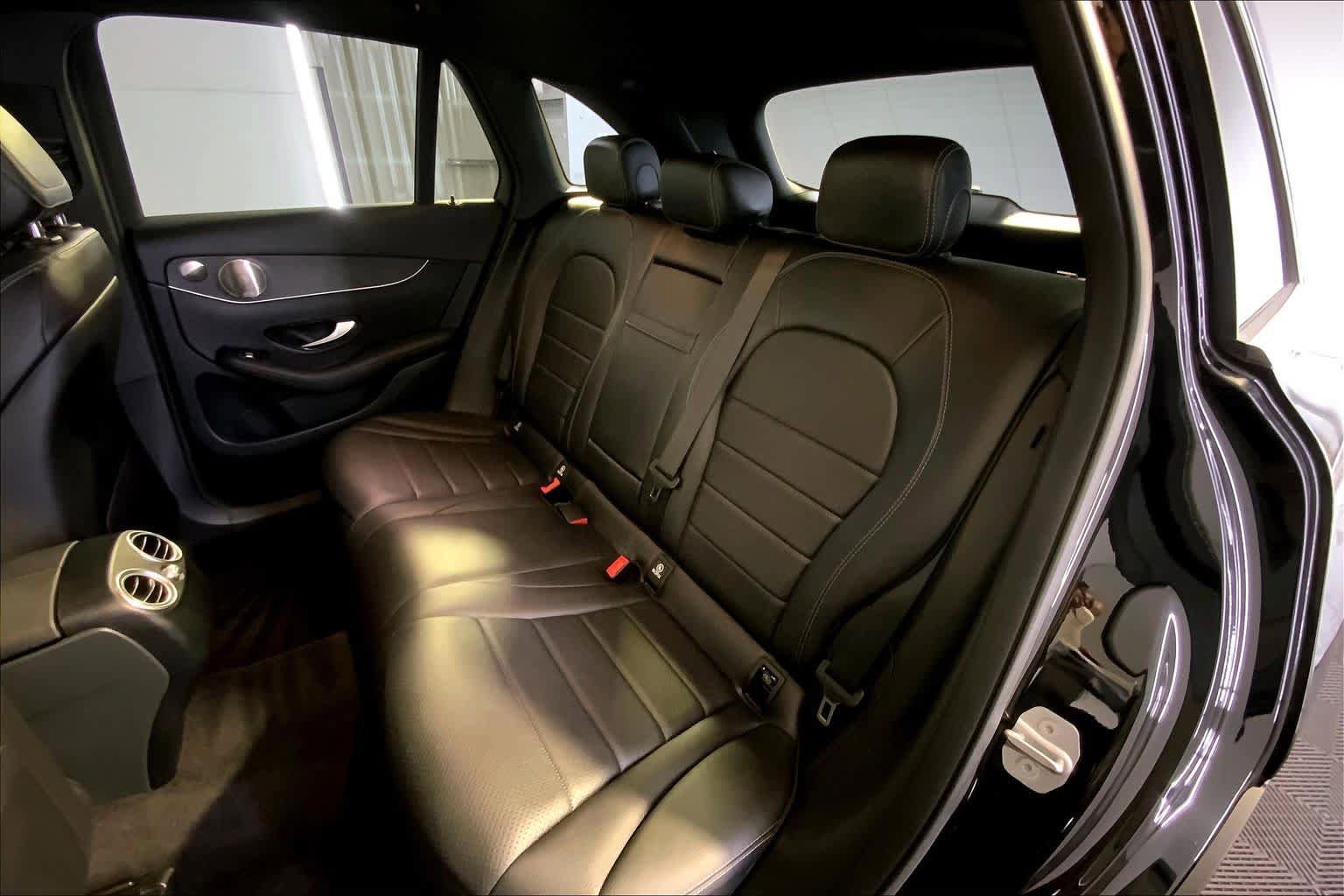 Used 2021 Mercedes-Benz GLC 300 4MATIC w/ Multimedia Package image 21