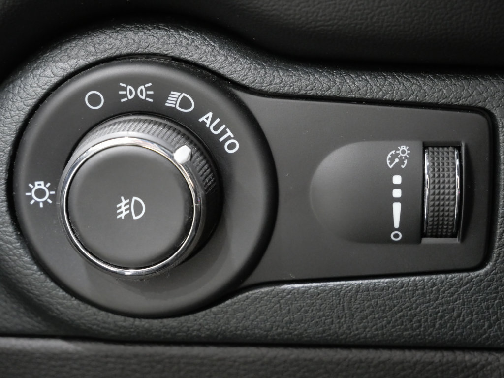 Used 2023 Dodge Durango R/T AWD/4WD image 14