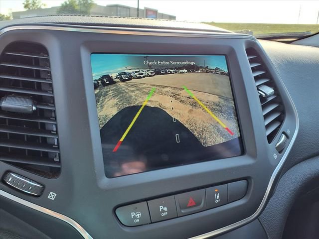 Used 2023 Jeep Cherokee Altitude Lux image 53