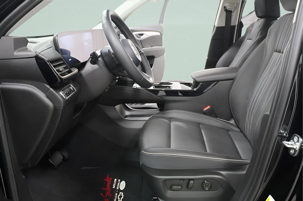 Used 2024 Buick Envision Avenir image 23