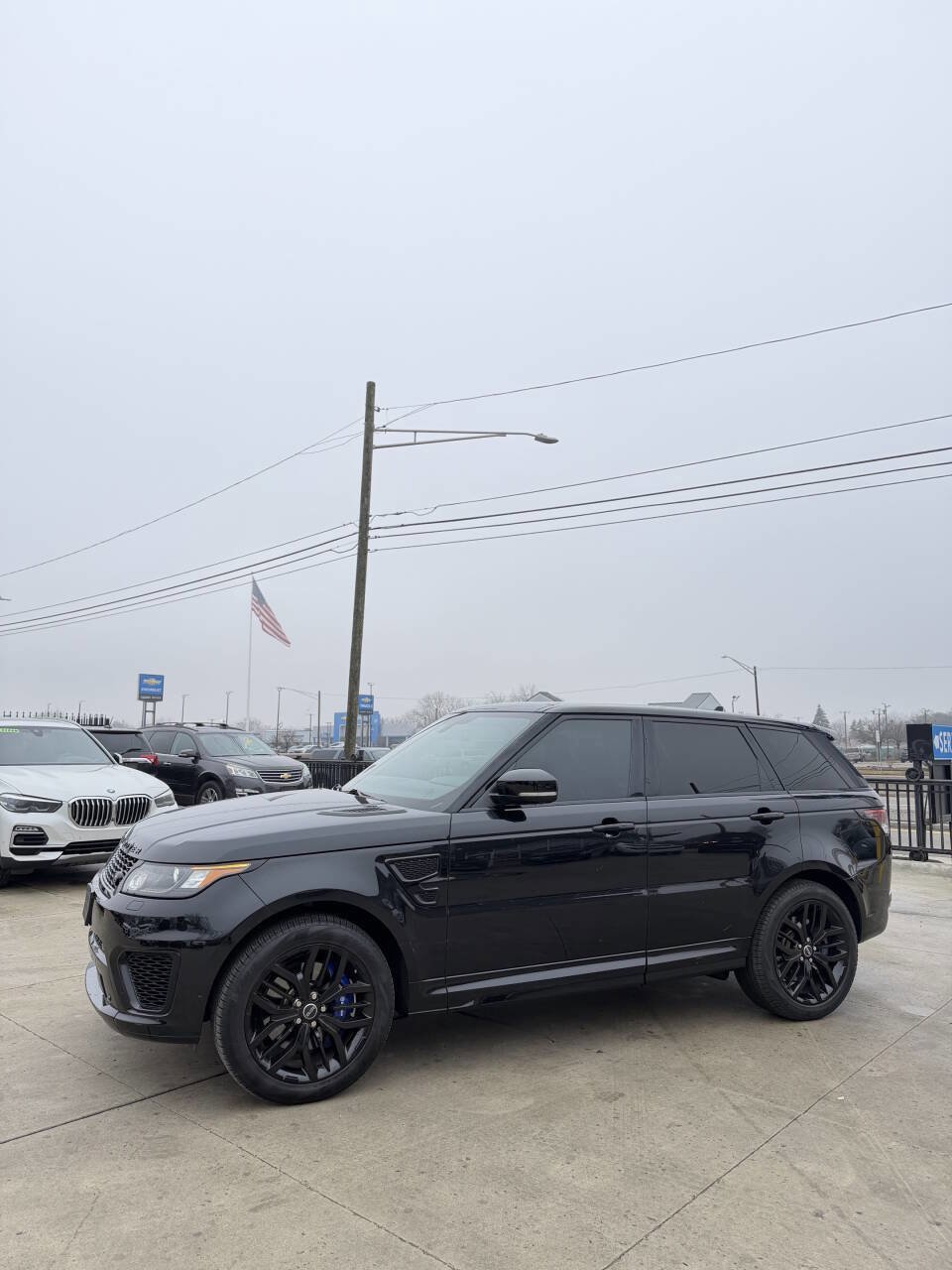 Used 2015 Land Rover Range Rover Sport SVR AWD/4WD image 3