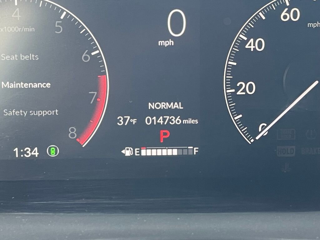 Used 2025 Honda CR-V LX image 3