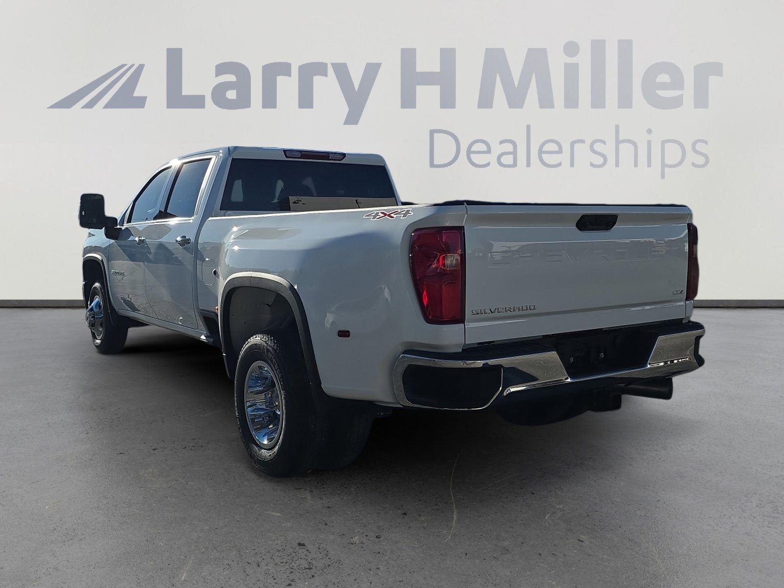 New 2026 Chevrolet Silverado 3500 LTZ w/ LTZ Convenience Package image 3