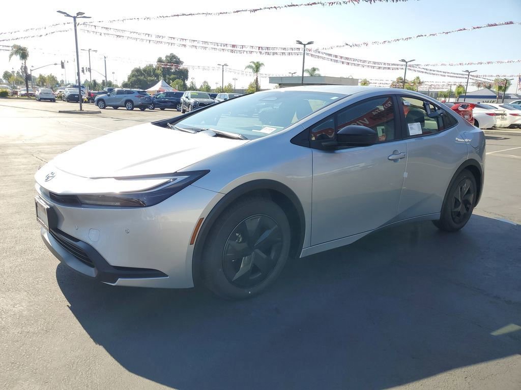 New 2026 Toyota Prius LE image 7