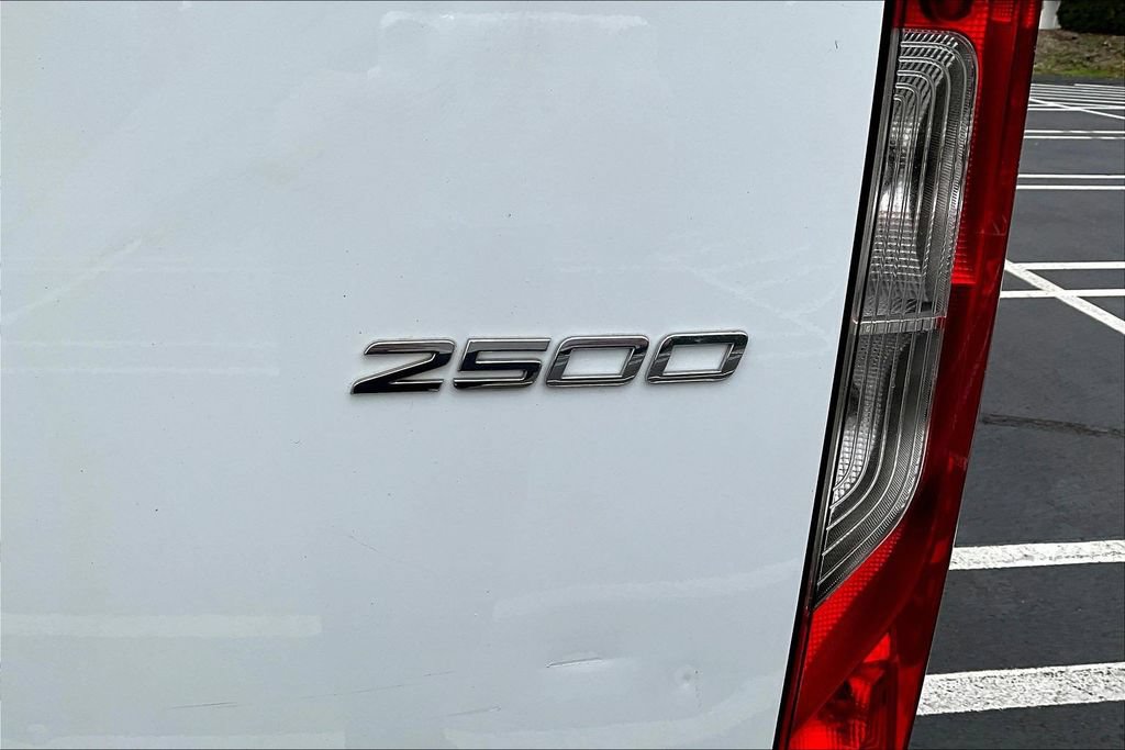 Used 2025 Mercedes-Benz Sprinter 2500 image 19