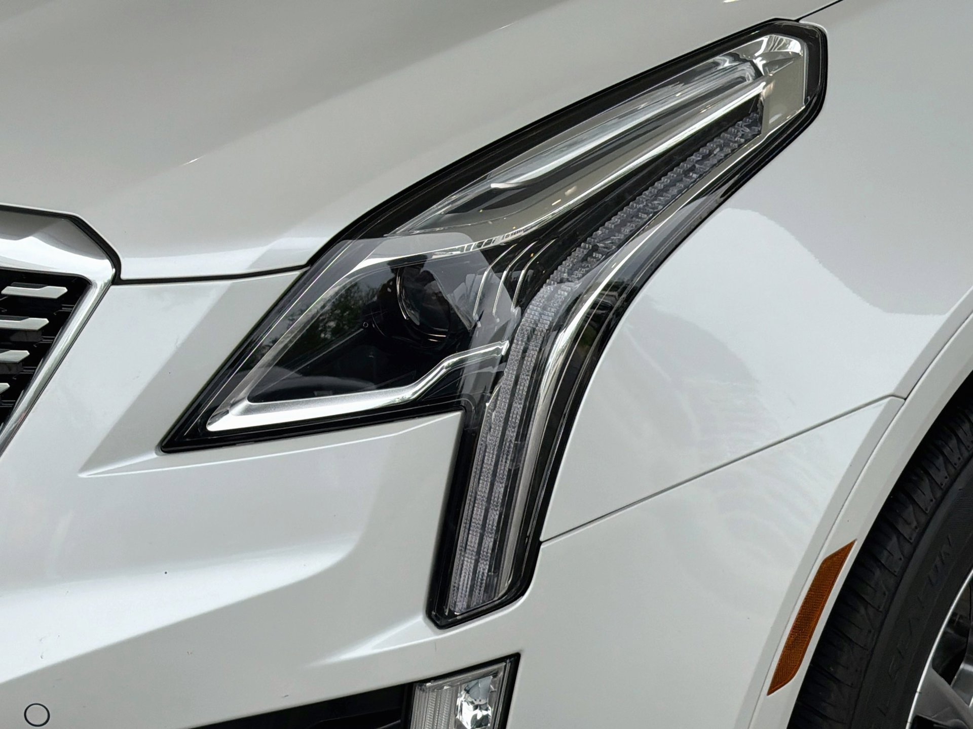 Used 2023 Cadillac XT5 Premium Luxury FWD image 9