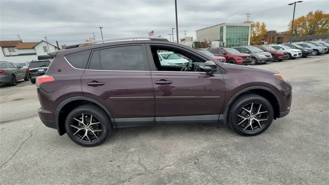 Used 2017 Toyota RAV4 SE image 9