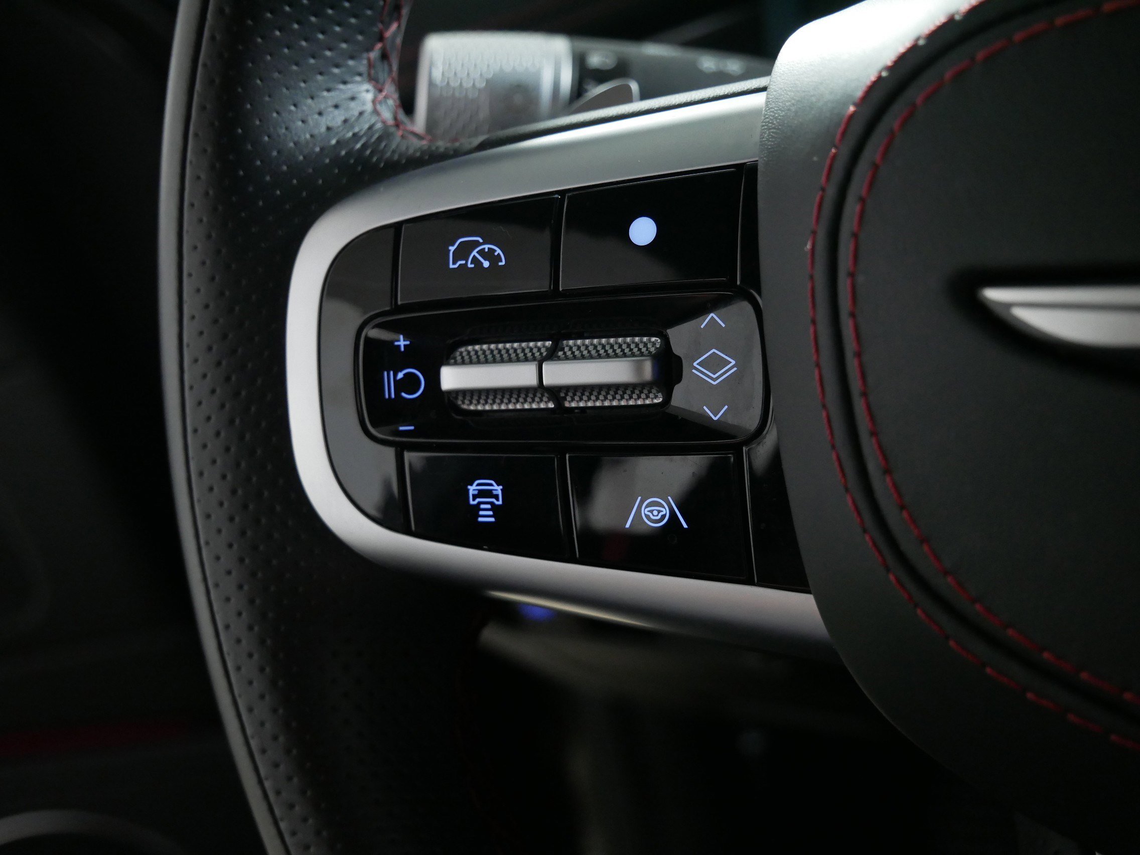 Certified 2025 Genesis G80 2.5T Sport Prestige image 27