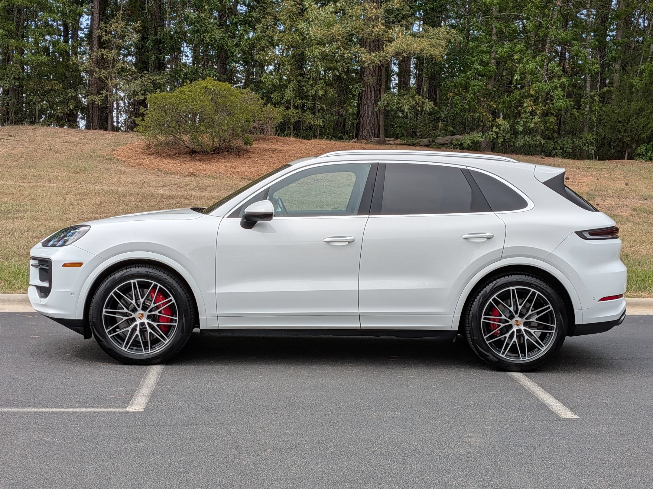 Certified 2026 Porsche Cayenne S AWD/4WD image 2